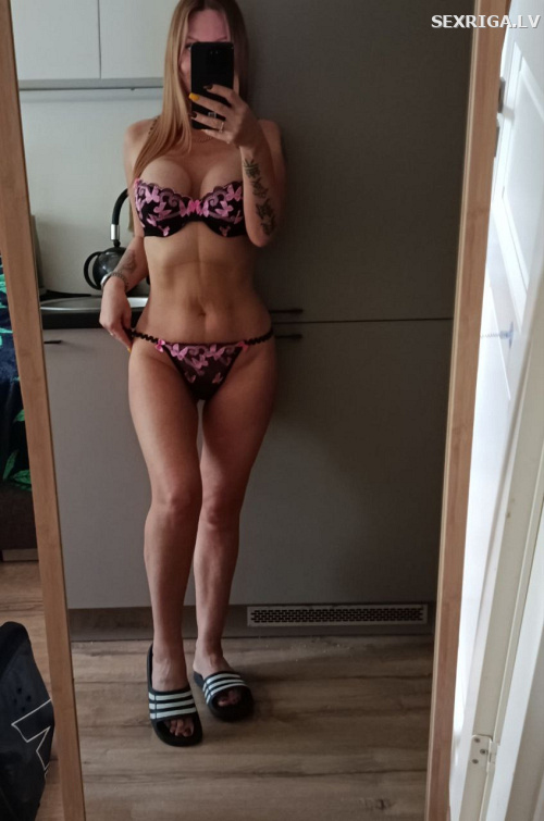 Elina real photos